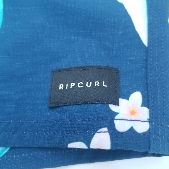 RIP CURL NWT 17" Swim Shorts L - Picture 8 of 9